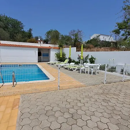 شقة Traditional In البوفيرا