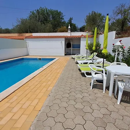 شقة Traditional In البوفيرا