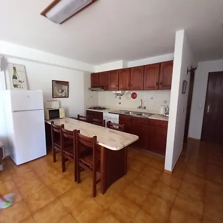 شقة Traditional In البوفيرا